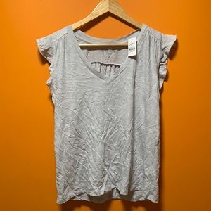 Ruffle sleeve v neck tee